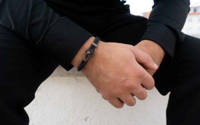 Pourquoi porter un bracelet en cuir pour homme et comment le choisir ?
